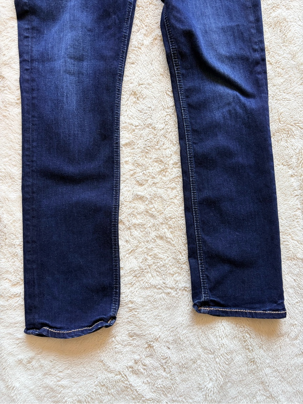 Silver Jeans Co. Avery Straight‑Leg Jeans – W29 L30 | Modern Casual Style | - Picture 4 of 8